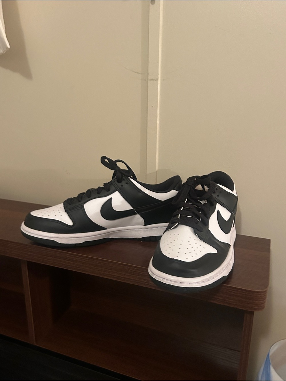 Nike Men’s Black & White Low-Top Sneakers